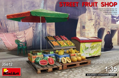 1/35 Miniart Street Fruit Shop