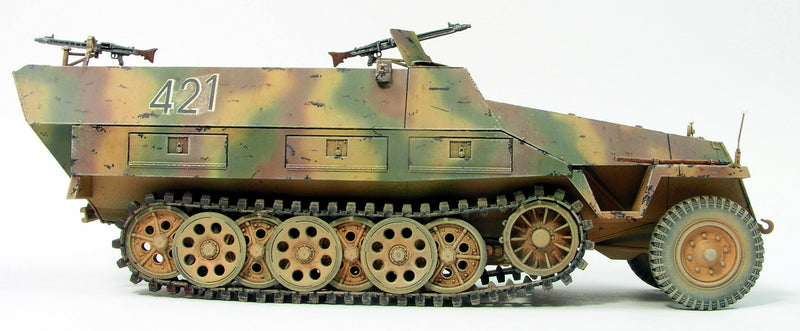 German Schutzenpanzer SdKfz 251/1 Ausf D Halftrack