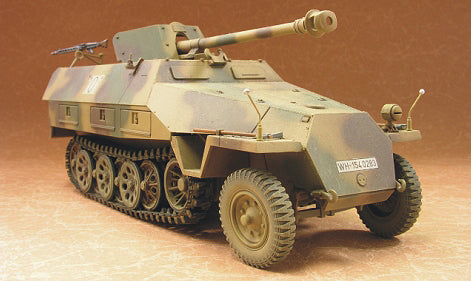 SdKfz 251/22 Ausf D Halftrack w/Self-Propelled Howitzer Gun