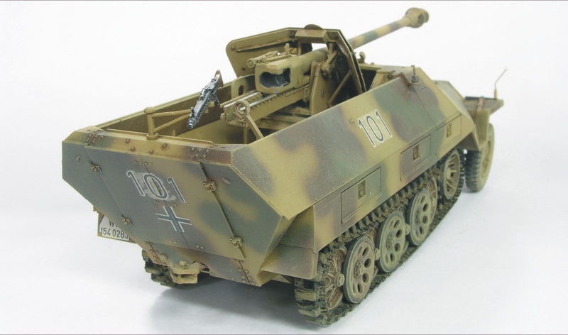 SdKfz 251/22 Ausf D Halftrack w/Self-Propelled Howitzer Gun