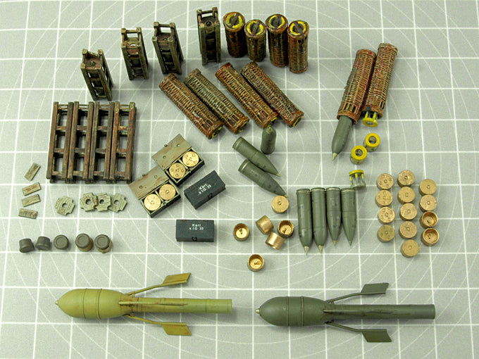 AFV35193 1:35 AFV Club 15cm Ammo and Accessories