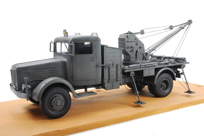 German Kfz100 L4500A Truck w/Bilstein 3T Crane