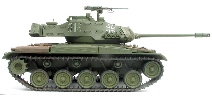 Walker Bulldog M41(G) NATO Tank