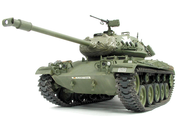 Walker Bulldog M41(G) NATO Tank