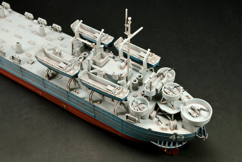 US Navy Type 2 LST-1 1:350