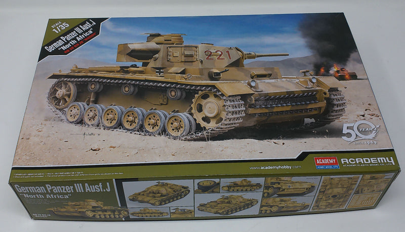 1/35 German Panzer III Ausf.J North Africa Plastic Model - Box Damaged