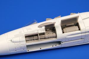 F-14A Tomcat  Port Side Cannon Installation 1/72