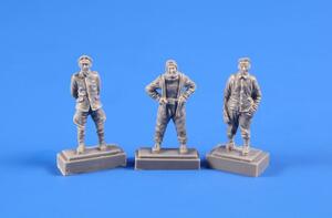 German WW1 Airmen - pilot (H.G.) in flight suit, pilot in uniform and mechanic 1/72