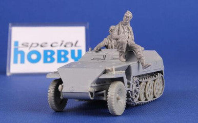 1/72 CMK Sd.Kfz 250/251 Crew in Winter Uniforms