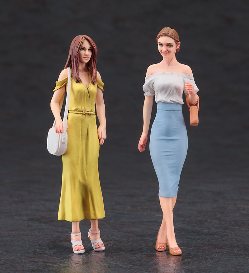 HOLLYWOOD CELEBRITY GIRLS FIGURE (Two kits in the box)