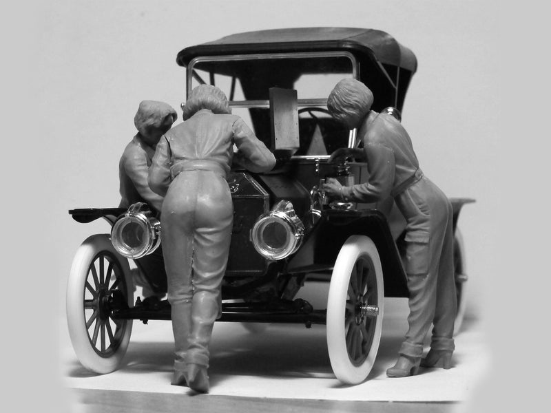 ICM24009 - 1/24 ICM American mechanics (1910s) (3 figures)