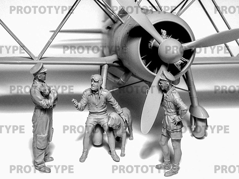 ICM32025 - 1/32 ICM CR. 42 Falco with Italian Pilots in tropical uniform