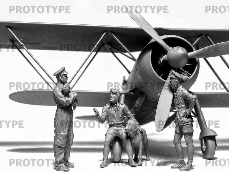 ICM32025 - 1/32 ICM CR. 42 Falco with Italian Pilots in tropical uniform