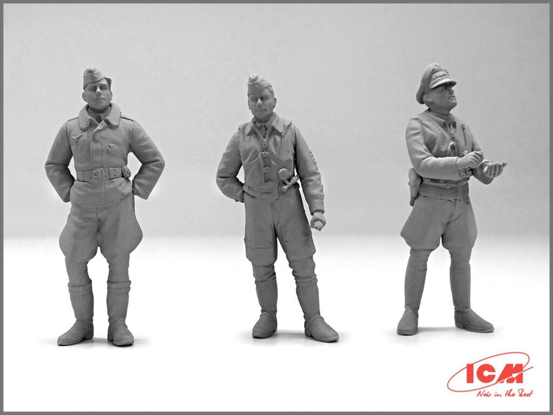 ICM32101 - 1/32 ICM German Luftwaffe Pilots (1939-1945) (3 figures)