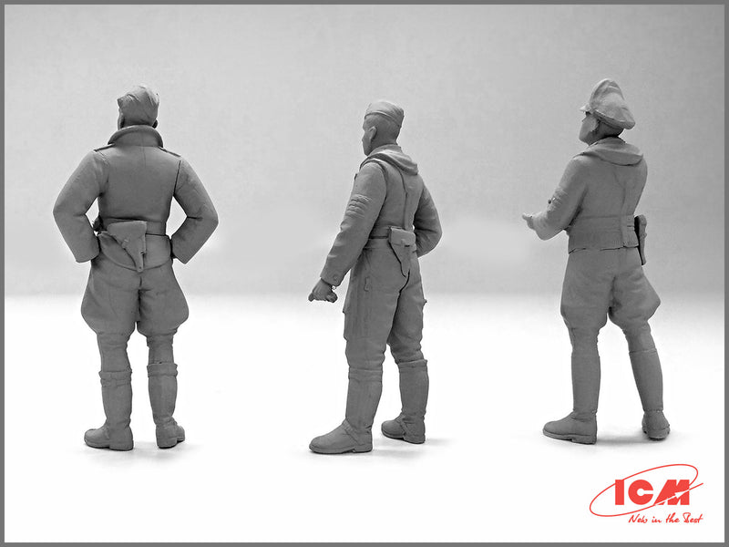 ICM32101 - 1/32 ICM German Luftwaffe Pilots (1939-1945) (3 figures)