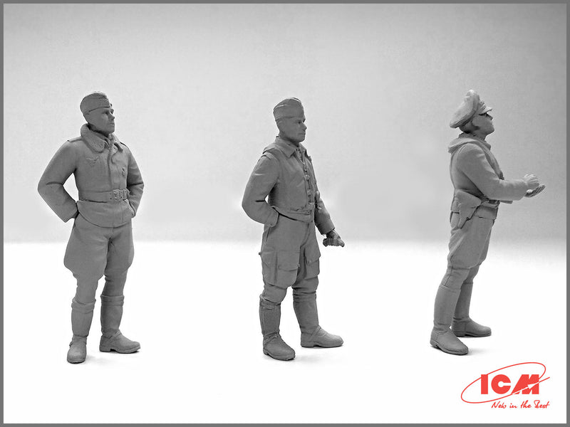 ICM32101 - 1/32 ICM German Luftwaffe Pilots (1939-1945) (3 figures)