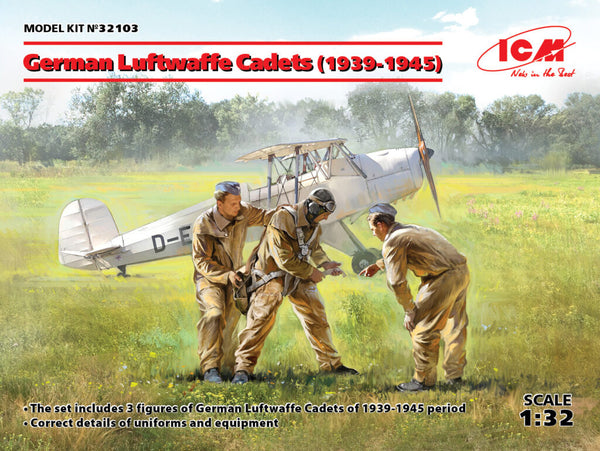 ICM32103 - 1/32 ICM German Luftwaffe Cadets (1939-1945) (3 figures)