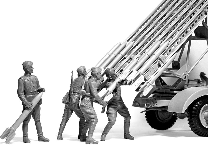 ICM35648 - 1/35 ICM WWII Soviet BM-13-16 MLRS Vehicle Crew