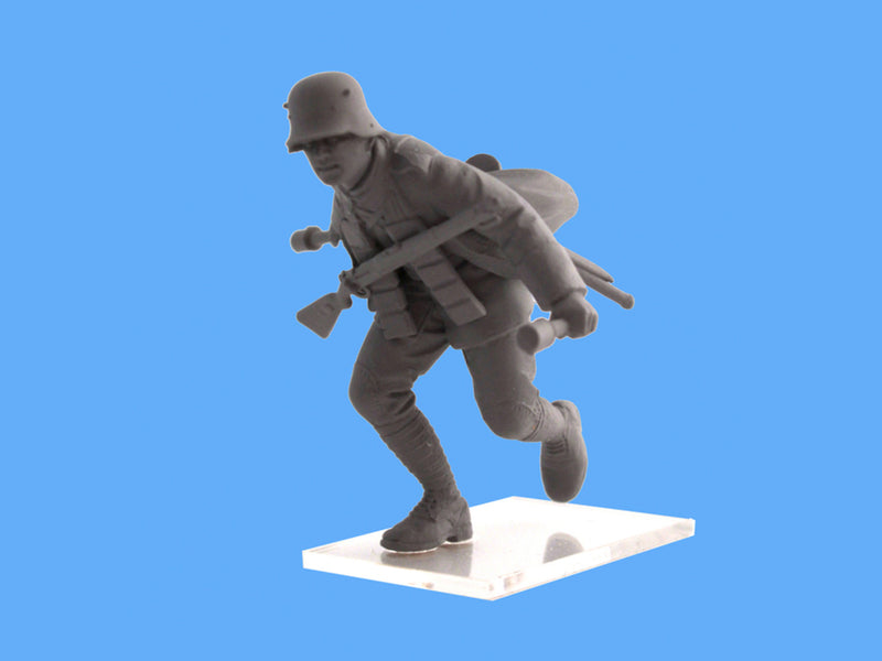 ICM35692 - 1/35 ICM German Sturmtruppen (1918) (4 figures)