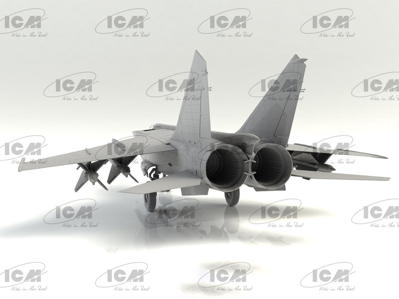 ICM72177 - 1/72 ICM MiG-25PD, Soviet Interceptor Fighter