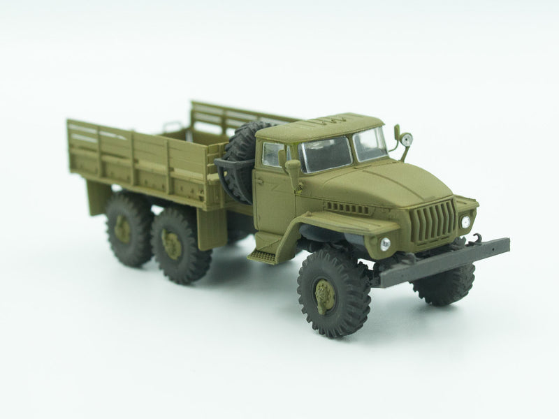 ICM72611 - 1/72 ICM URAL-4320, Army Truck