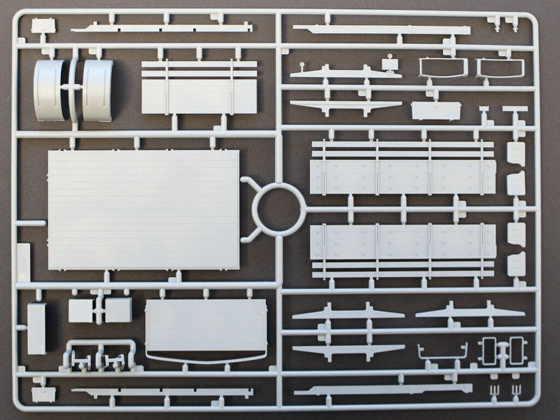 ICMDS3502 - 1/35 Army Group "Center" (Summer 1941)   (Kfz.1, Typ L3000S & Figures)