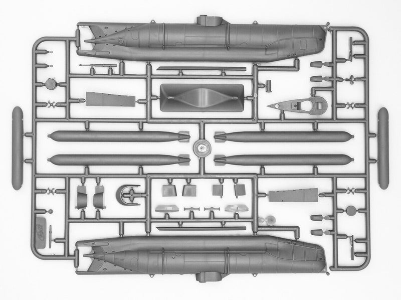 ICMS006 - 1/72 ICM U-Boat Type XXVIIB Seehund (early), WWII German Midget Submarine