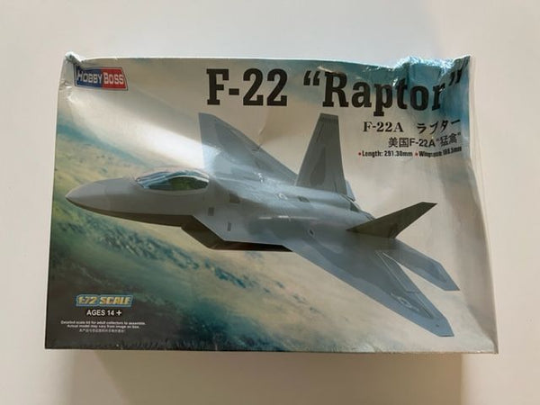 F-22A RAPTOR - Box Damaged