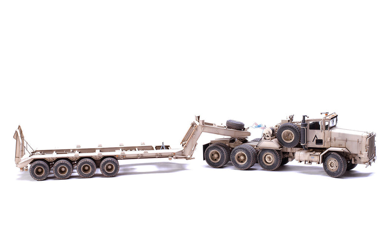 US M911 C-HET Heavy Tractor (8x6) & M747 Heavy Equipment Semi-Trailer