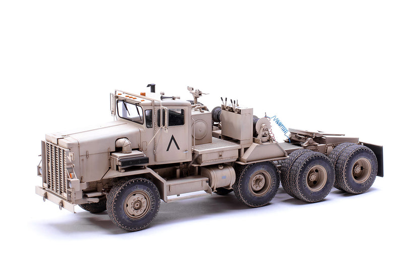 US M911 C-HET Heavy Tractor (8x6) & M747 Heavy Equipment Semi-Trailer