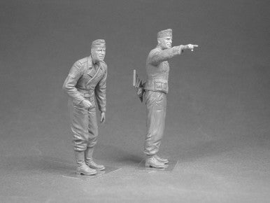 1/35 Miniart German Tank Crew (6) w/Weapons (Special Edition)