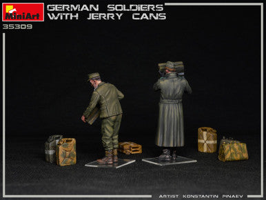 1/35 Miniart German Soldiers (2) w/8 Jerry Cans