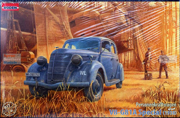 ROD817 - 1/35 Roden 1938 Ford V8G81A Special Sedan Plastic Model Kit