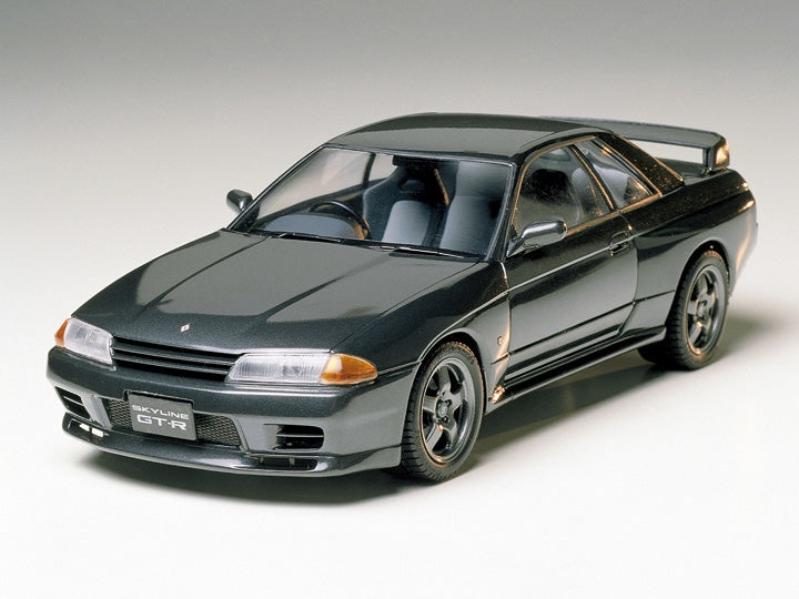 TAM24090 - 1/24 Tamiya Nissan Skyline GTR Car