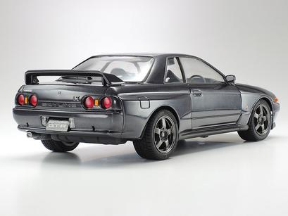 TAM24090 - 1/24 Tamiya Nissan Skyline GTR Car