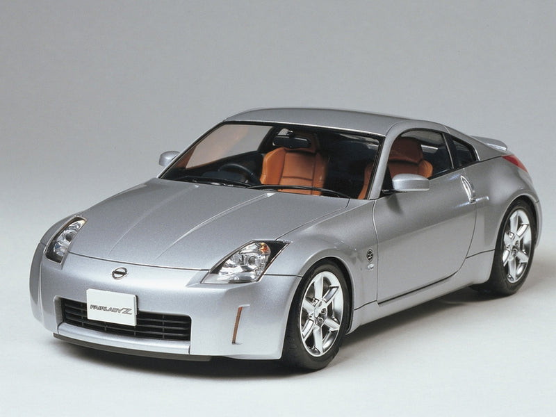 TAM24254 - 1/24 Tamiya Nissan 350Z Sports Car