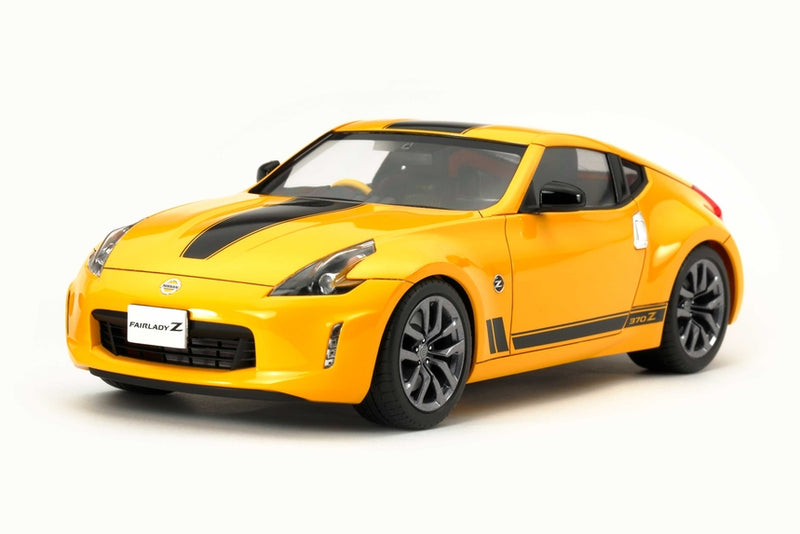 TAM24348 - 1/24 Tamiya Nissan 370Z Heritage Edition Car