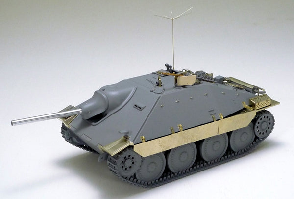 TAM25156 - 1/35 Tamiya Jagdpanzer 38(t) Hetzer Mid Production Tank