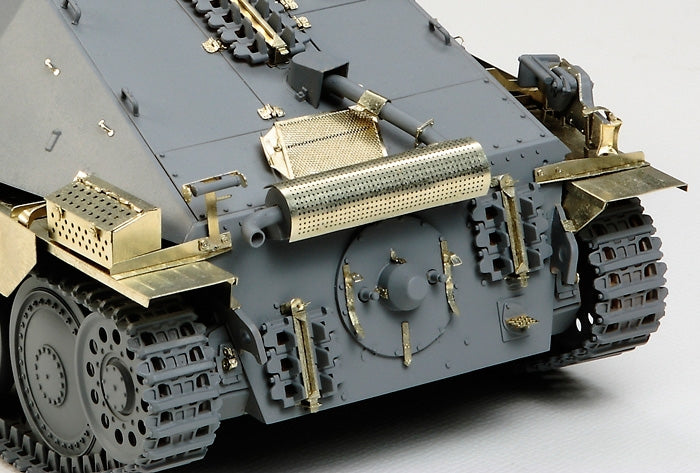 TAM25156 - 1/35 Tamiya Jagdpanzer 38(t) Hetzer Mid Production Tank