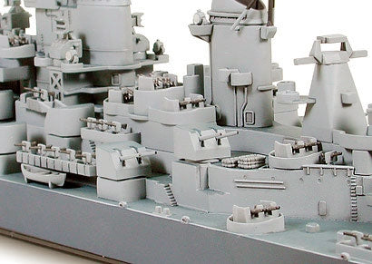 TAM31613 - 1/700 Tamiya USS Missouri BB63 Battleship Waterline