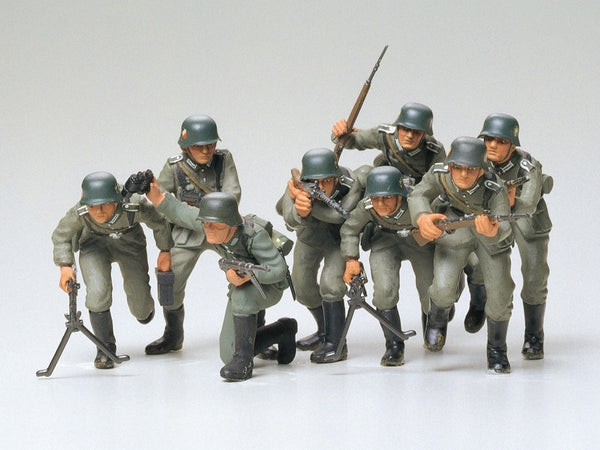 TAM35030 - 1/35 Tamiya German Assault Troops (8)