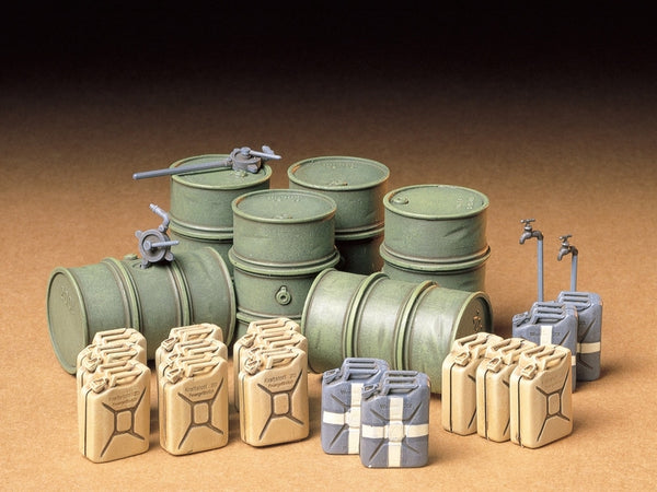 TAM35186 - 1/35 Tamiya German Fuel Drum Set