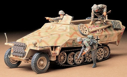 TAM35195 - 1/35 Tamiya Mtl. SPW SdKfz 251/1 Ausf D Halftrack