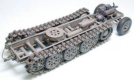 TAM35239 - 1/35 Tamiya German 18T Heavy Halftrack