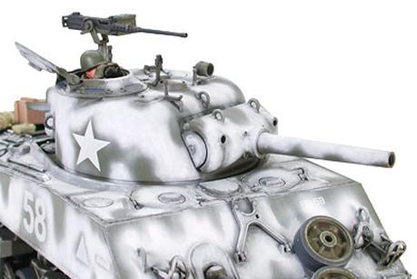 TAM35251 - 1/35 Tamiya US M4A3 Sherman Tank w/105mm Howitzer