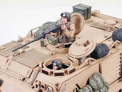 TAM35265 - 1/35 Tamiya US M113A2 Personnel Carrier Desert Version