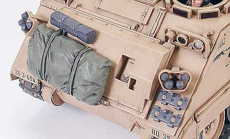 TAM35265 - 1/35 Tamiya US M113A2 Personnel Carrier Desert Version