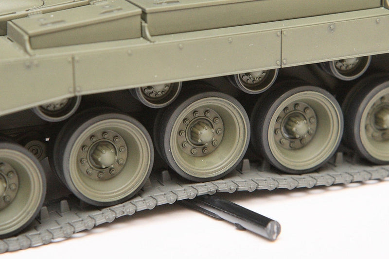 TAM35319 - 1/35 Tamiya US T26E4 Super Pershing Tank w/90mm Gun