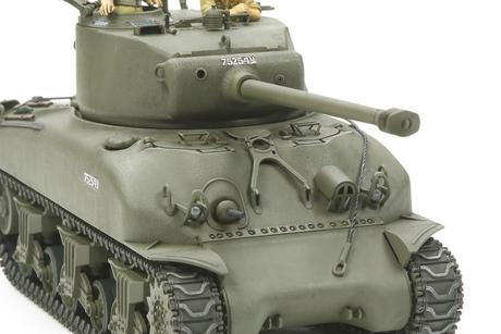 TAM35322 - 1/35 Tamiya Israeli M1 Super Sherman Tank