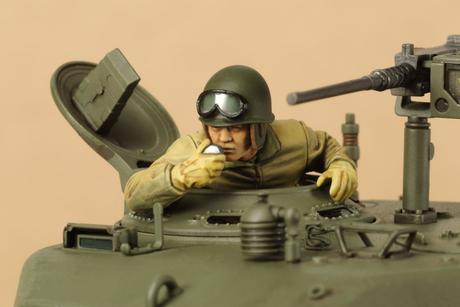 TAM35346 - 1/35 Tamiya US M4A3E8 Sherman Easy Eight Tank European Theater